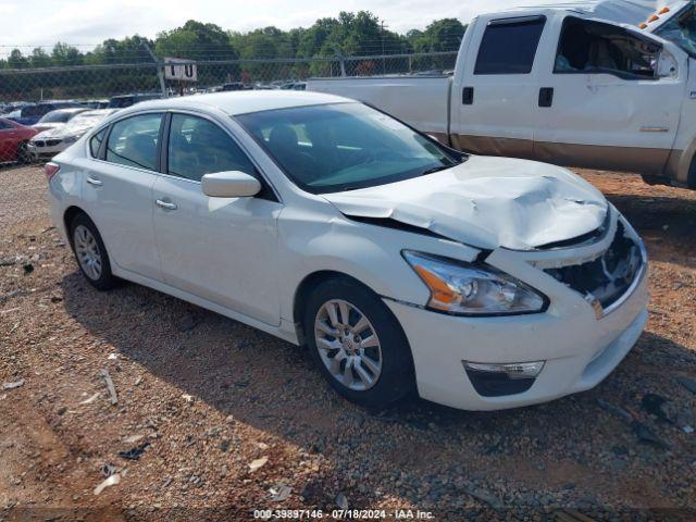  Salvage Nissan Altima