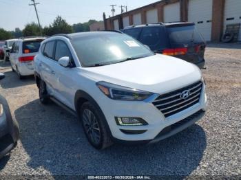  Salvage Hyundai TUCSON