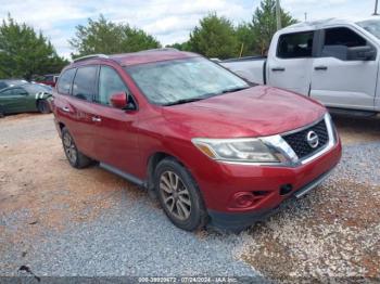  Salvage Nissan Pathfinder