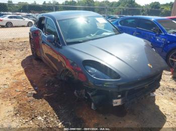  Salvage Porsche Macan