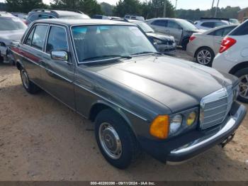  Salvage Mercedes-Benz 240