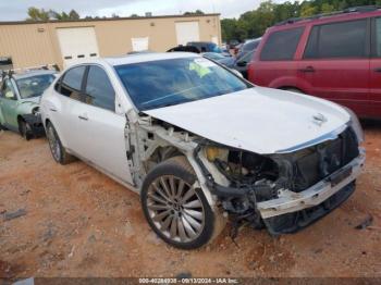  Salvage Hyundai Equus