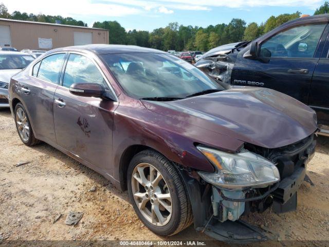  Salvage Nissan Maxima