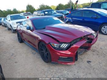  Salvage Ford Mustang