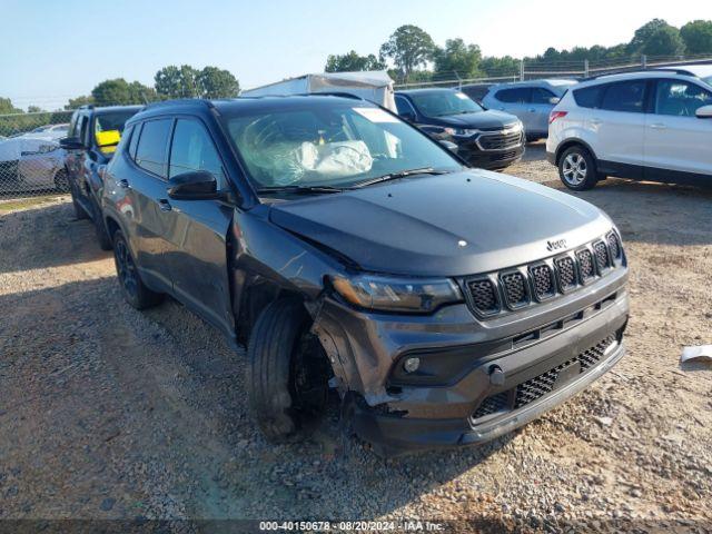  Salvage Jeep Compass