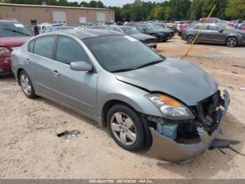  Salvage Nissan Altima