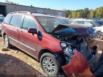  Salvage Toyota Sienna