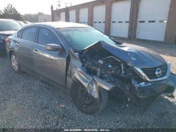  Salvage Nissan Altima