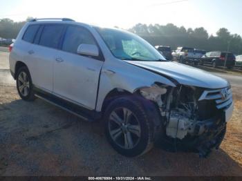  Salvage Toyota Highlander