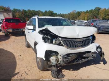  Salvage Kia Sorento