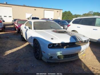  Salvage Dodge Challenger