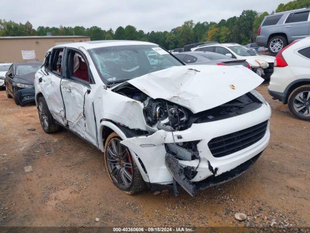  Salvage Porsche Cayenne