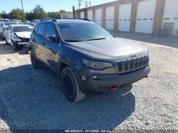  Salvage Jeep Cherokee