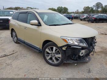  Salvage Nissan Pathfinder