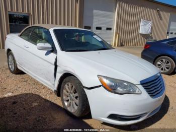  Salvage Chrysler 200