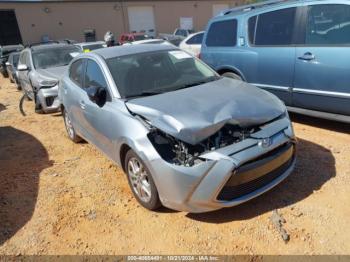  Salvage Toyota Yaris