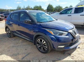  Salvage Nissan Kicks