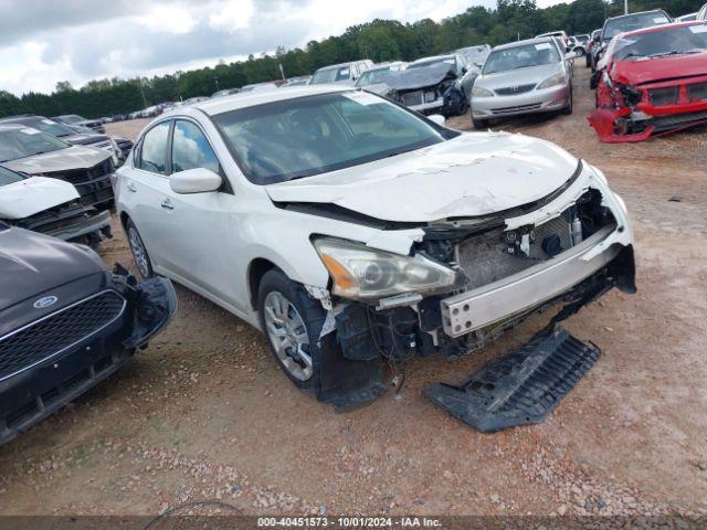  Salvage Nissan Altima