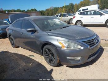  Salvage Nissan Altima