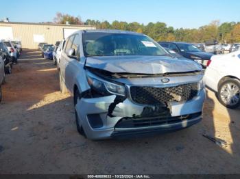  Salvage Kia Sedona