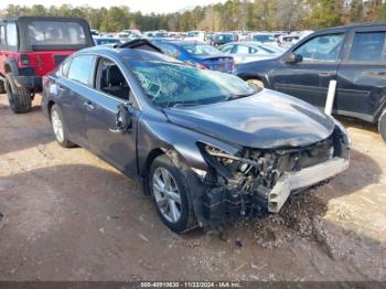  Salvage Nissan Altima