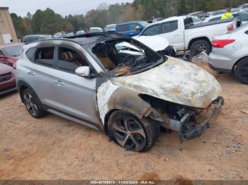  Salvage Hyundai TUCSON