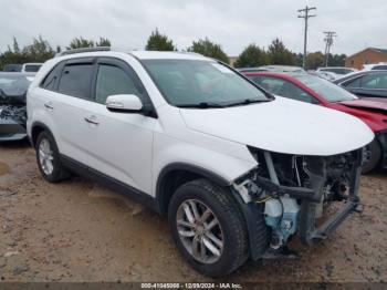  Salvage Kia Sorento