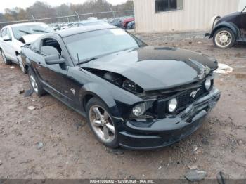  Salvage Ford Mustang