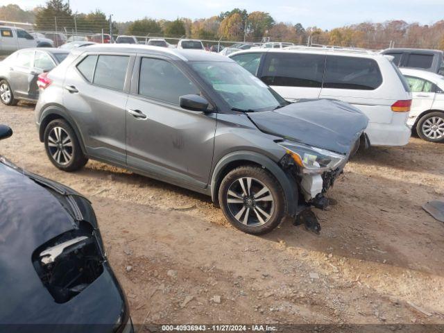  Salvage Nissan Kicks