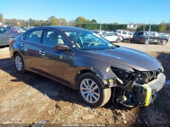  Salvage Nissan Altima