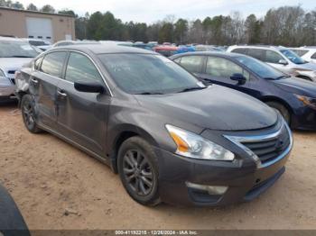  Salvage Nissan Altima