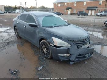  Salvage Nissan Altima