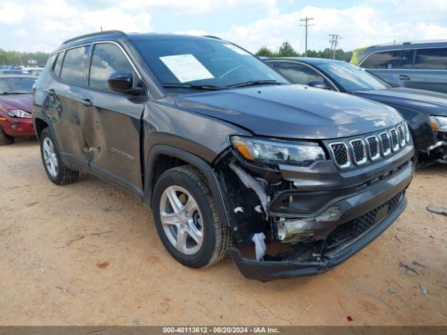  Salvage Jeep Compass