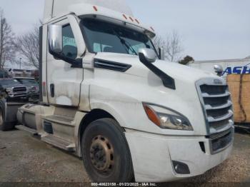  Salvage Freightliner New Cascadia 126