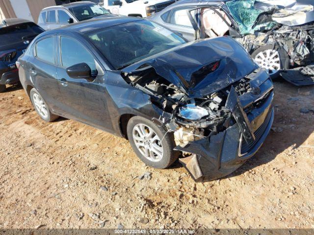  Salvage Toyota Yaris