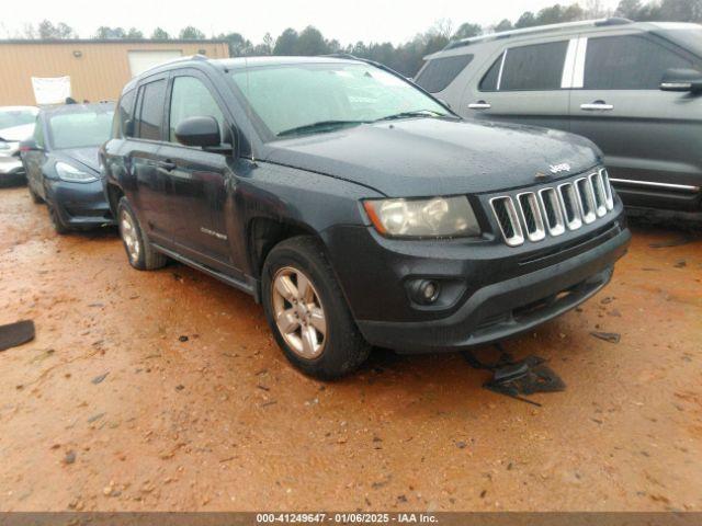  Salvage Jeep Compass