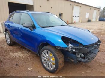  Salvage Porsche Cayenne