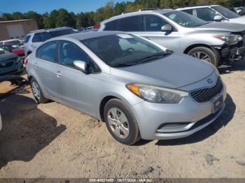  Salvage Kia Forte