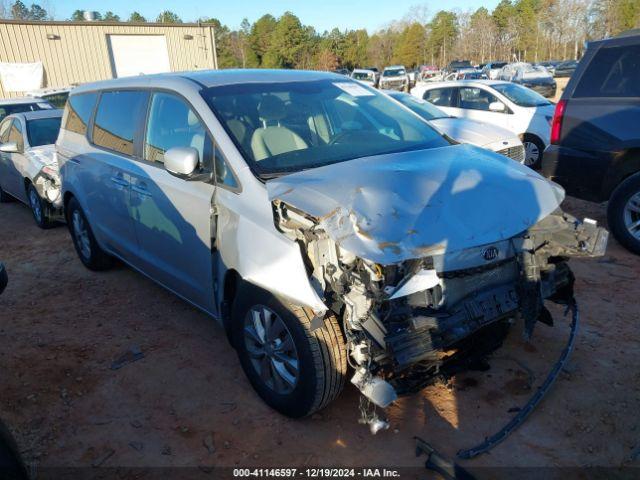  Salvage Kia Sedona