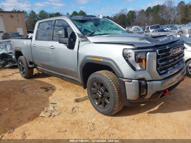  Salvage General Motors Sierra 2500HD