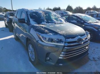  Salvage Toyota Highlander