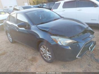  Salvage Toyota Yaris