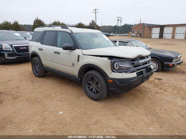  Salvage Ford Bronco