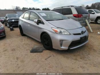  Salvage Toyota Prius