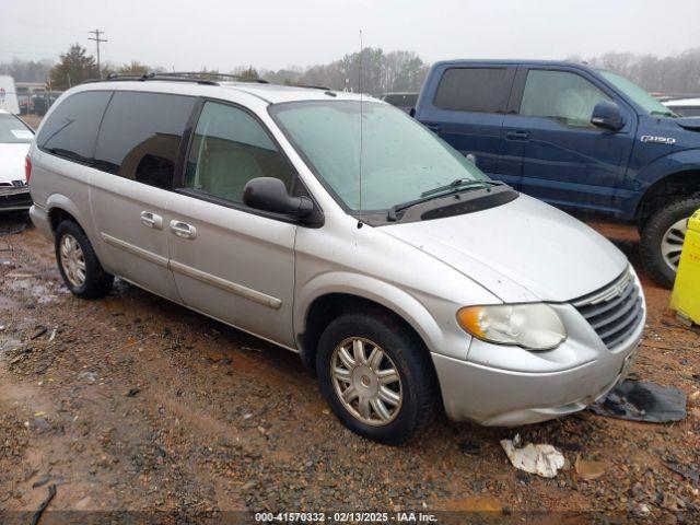  Salvage Chrysler Town & Country