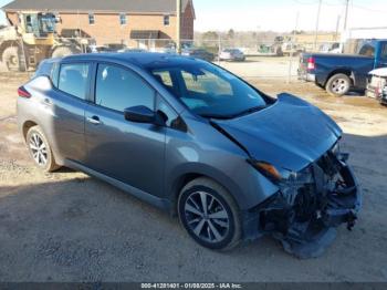  Salvage Nissan LEAF