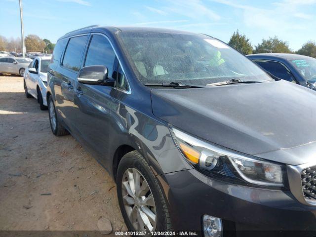  Salvage Kia Sedona