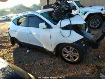  Salvage Hyundai TUCSON