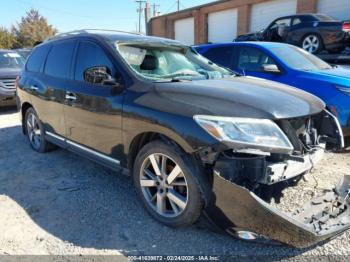  Salvage Nissan Pathfinder