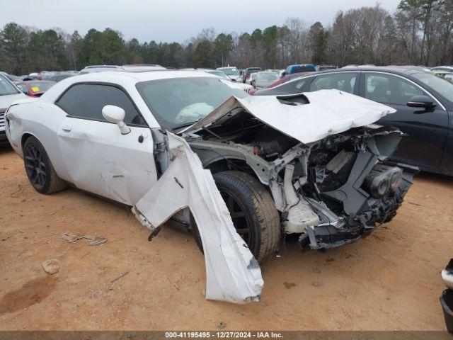  Salvage Dodge Challenger